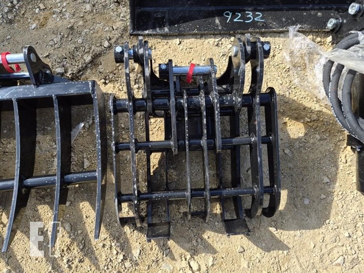 mini-excavator-screening-bucket-grapple-attachment-image-1
