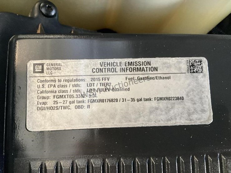 2015-chevrolet-tahoe-image-13