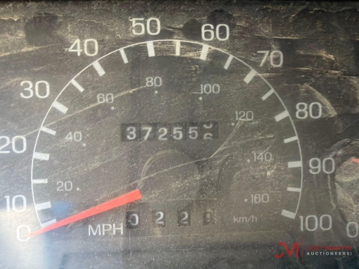 2001-ford-f650-image-36