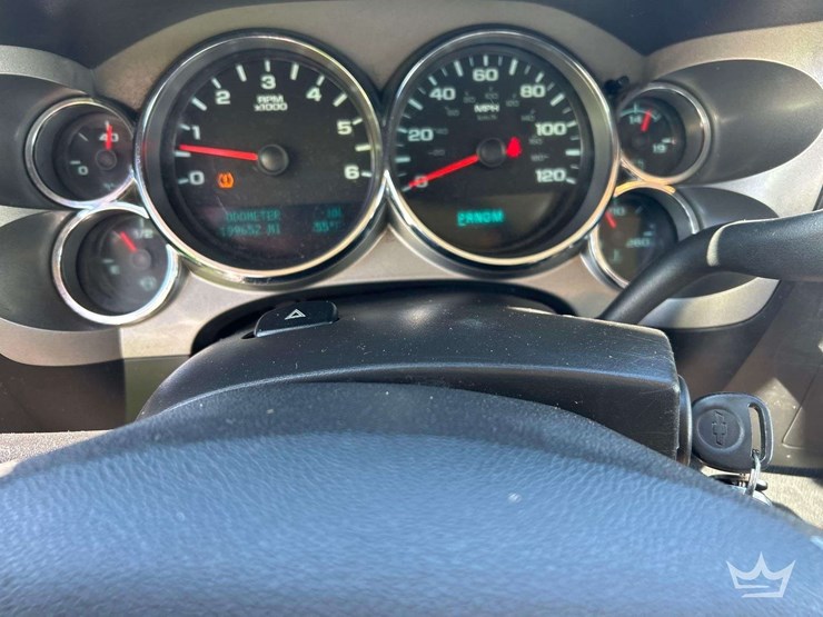 2012-chevrolet-silverado-1500-image-12