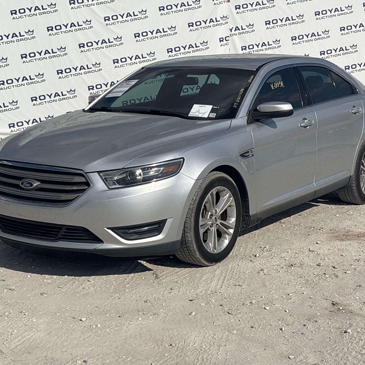 2016 Ford Taurus Sedan