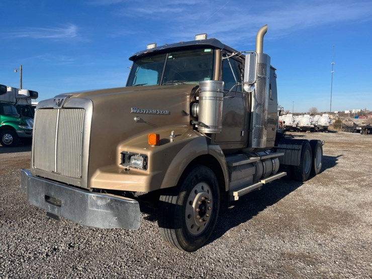 2012-western-star-4900-image-1