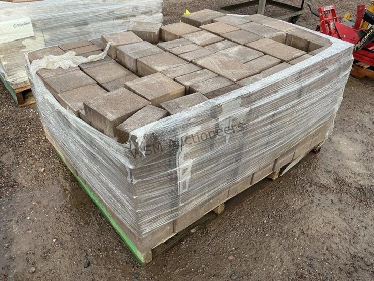pallet-of-stone-pavers-image-3