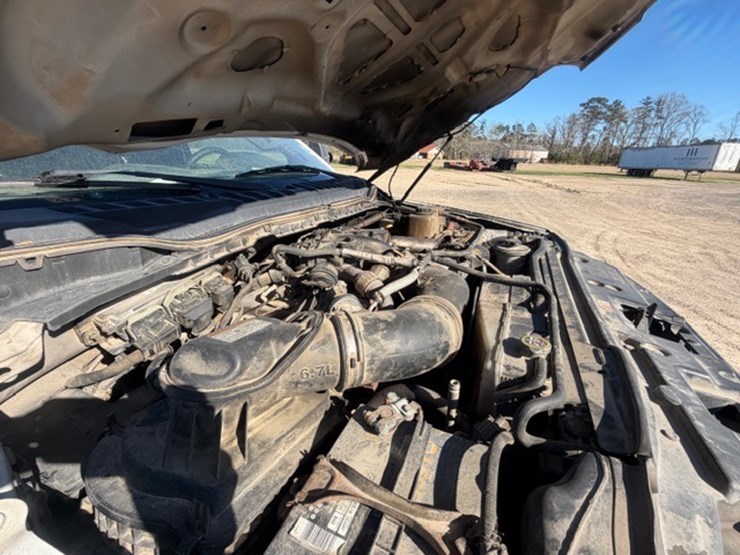 2018-ford-f550-image-60