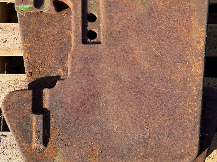 (4)-john-deere-suitcase-weights-image-1