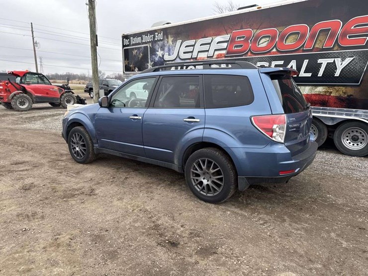 2010-subaru-forester-image-2