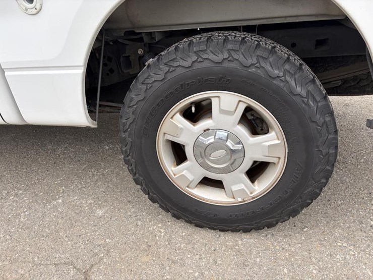 2011-ford-f150-xlt-image-5