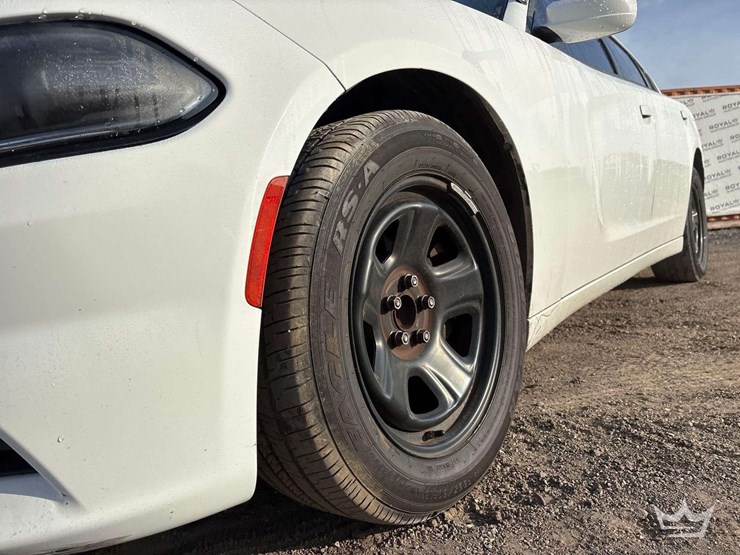 2017-dodge-charger-sedan-image-20