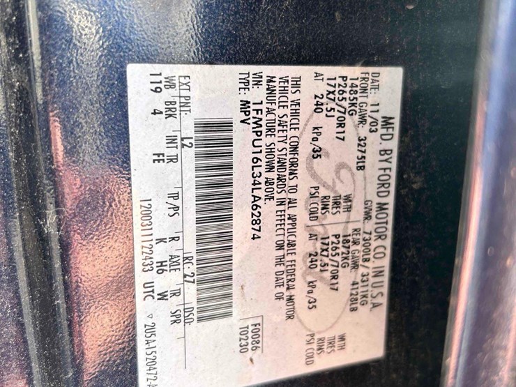 2004-ford-expedition-image-19