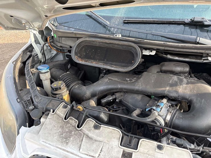 2017-ford-transit-image-31