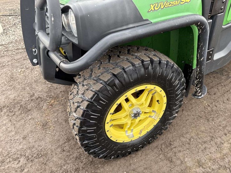 2016-john-deere-gator-image-5