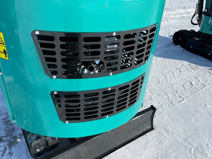 #5351-•-h15r-mini-excavator-image-12