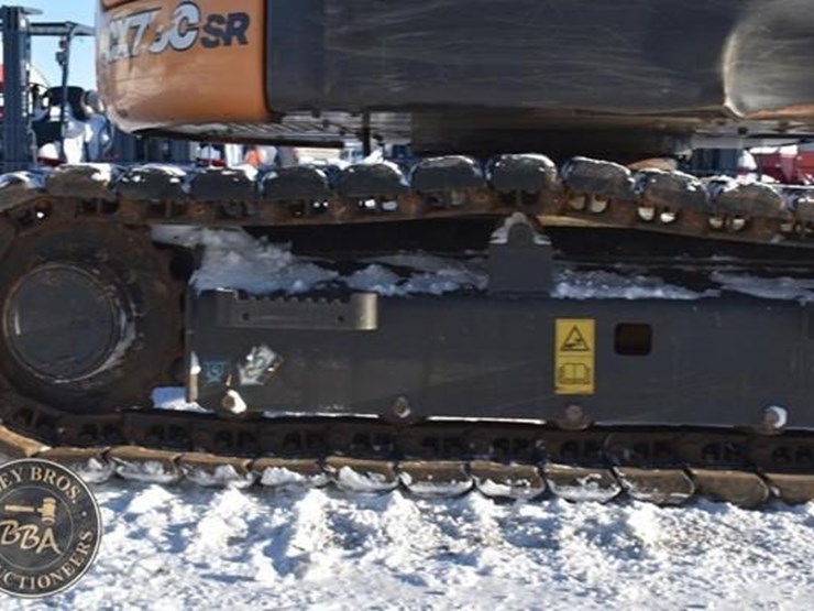 2022-case-cx75csr-image-38