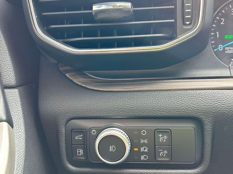 2021-ford-explorer-image-16