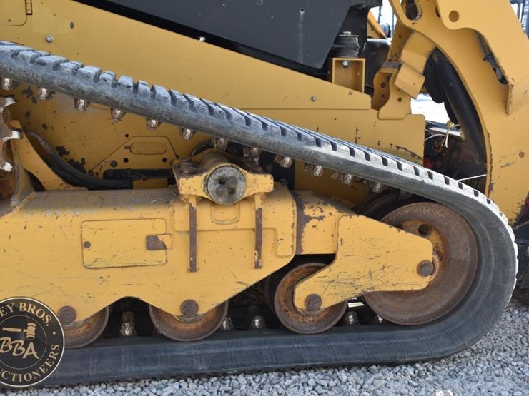 2022-caterpillar-259d3-image-39