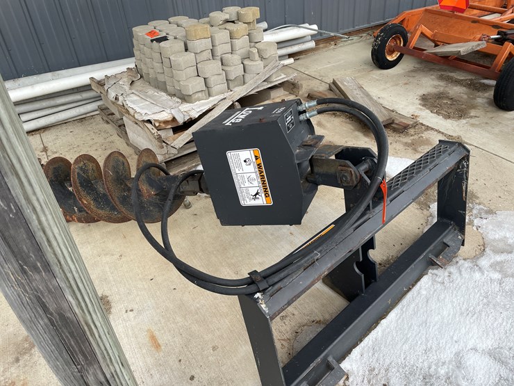 #7575-•-16"-lowe-skid-steer-mount-post-hole-digger-image-3