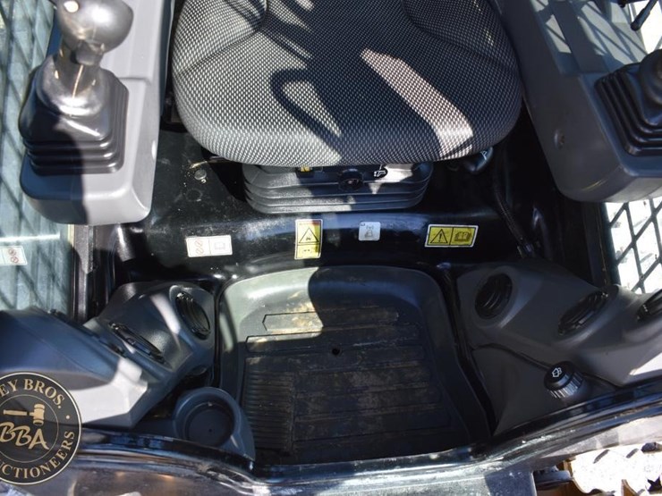 2022-caterpillar-259d3-image-47