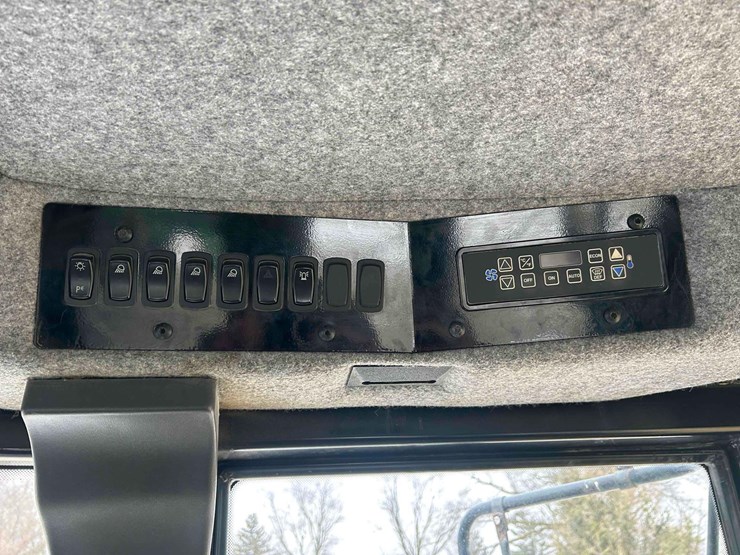 2012-ag-chem-tg8400-image-59