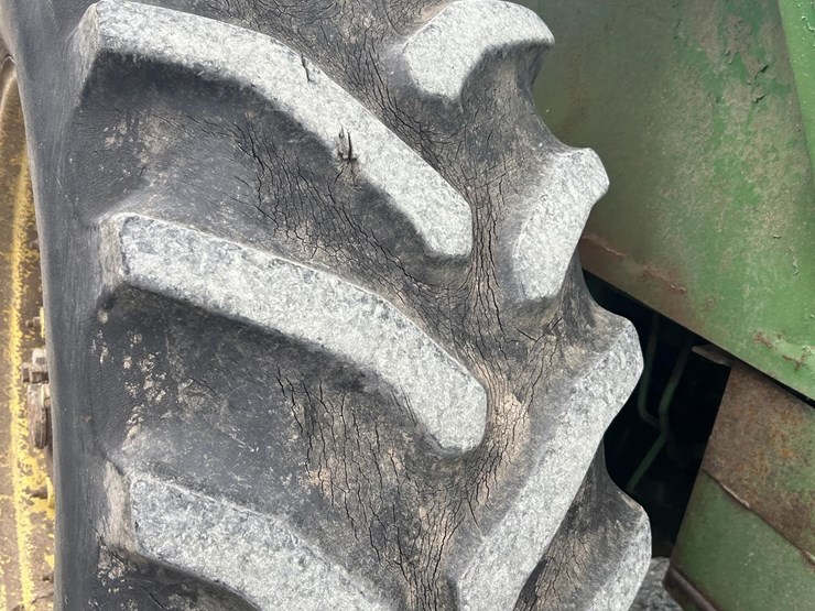 john-deere-4230-image-5