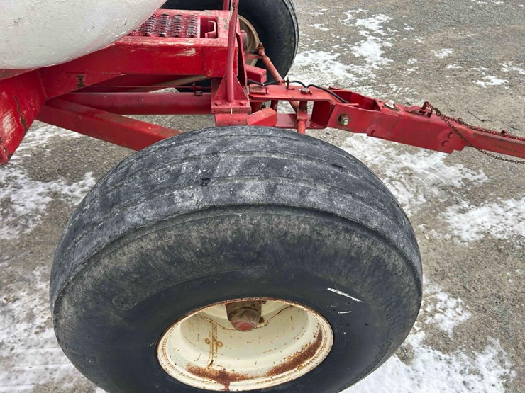 ag-systems-twin-1000-gal.-nh3-tanks-on-gear-#17-image-10