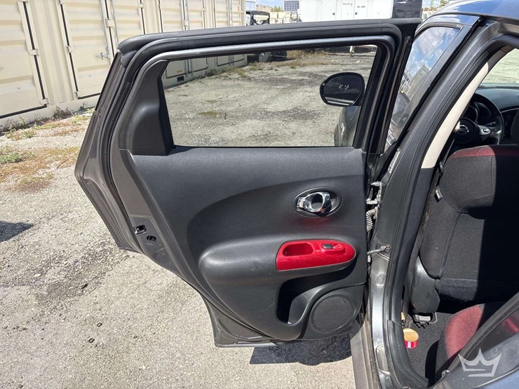 2011-nissan-juke-image-20