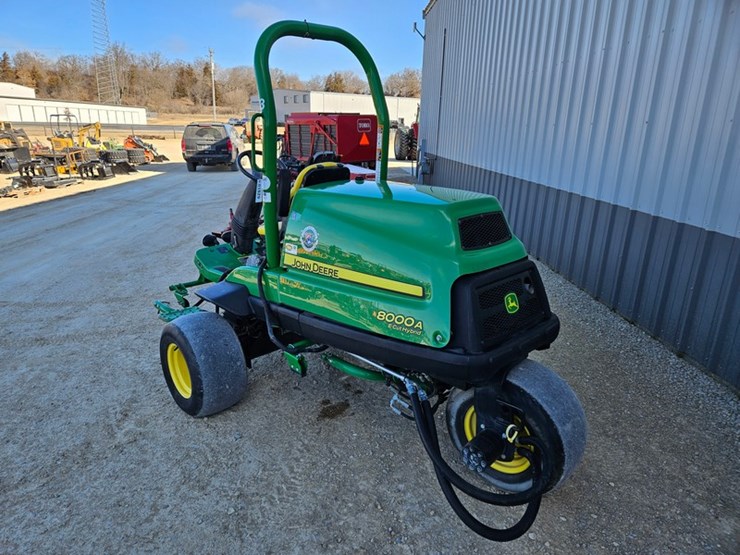 john-deere-8000a-image-3