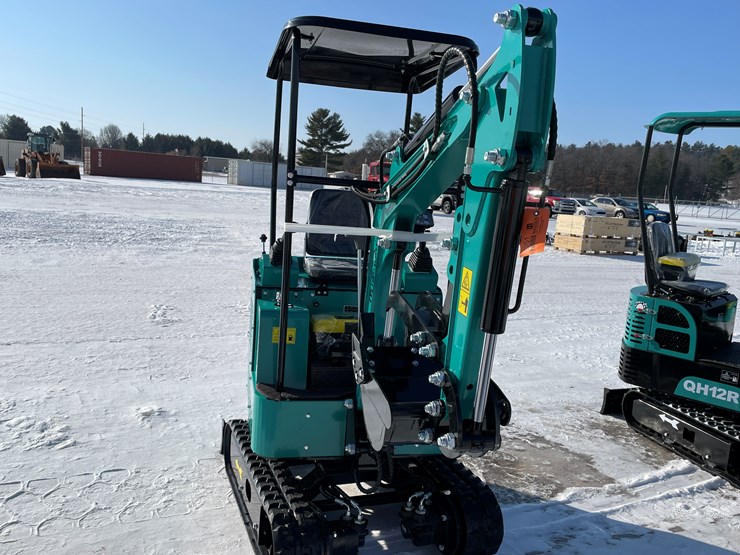 #5351-•-h15r-mini-excavator-image-2