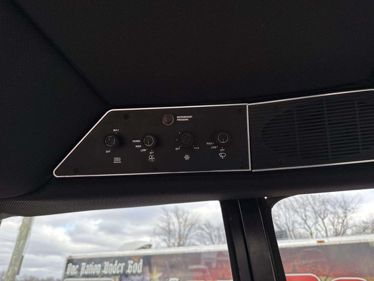 1983-international-5488-image-24