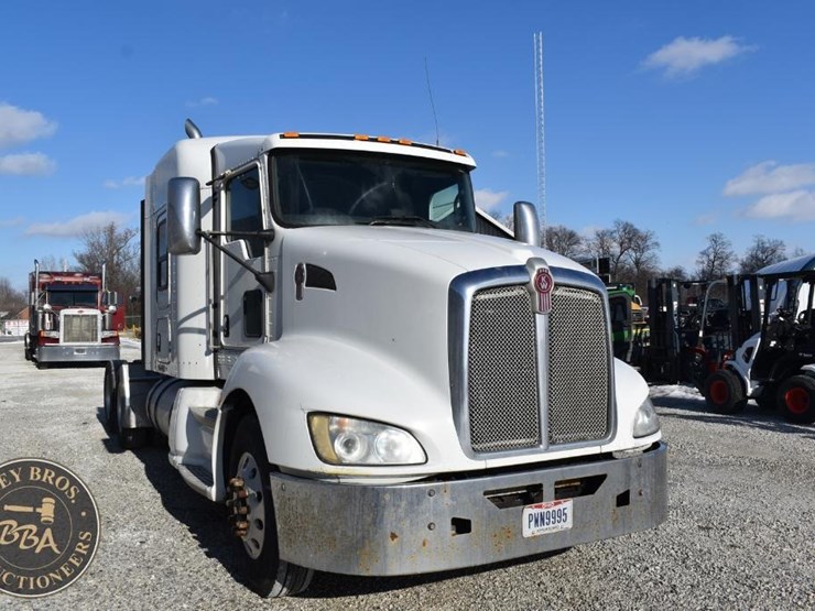 2012-kenworth-t660-image-17