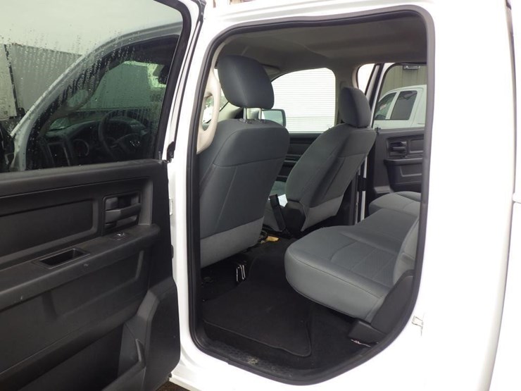 2016-dodge-1500-image-7