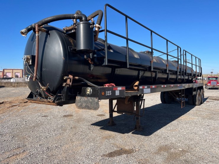 2012-southern-vac-130-bbl-steel-vacuum-trailer-image-1