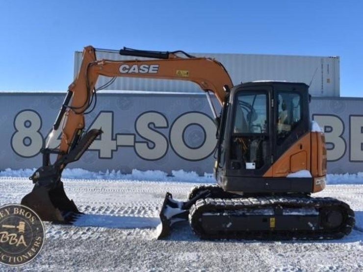 2022-case-cx75csr-image-3