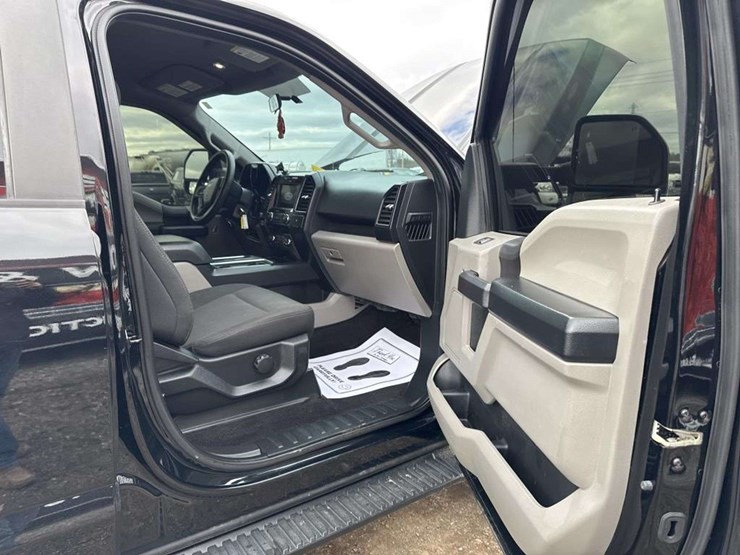 2018-ford-f150-image-16
