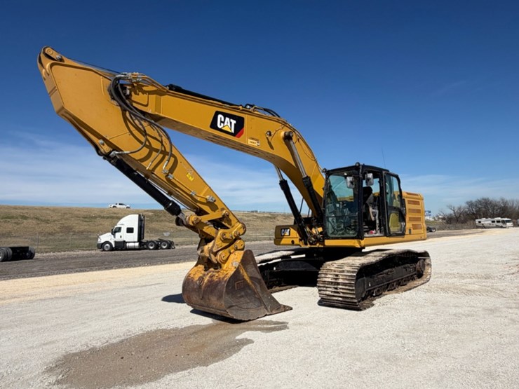 caterpillar-330gc-image-1