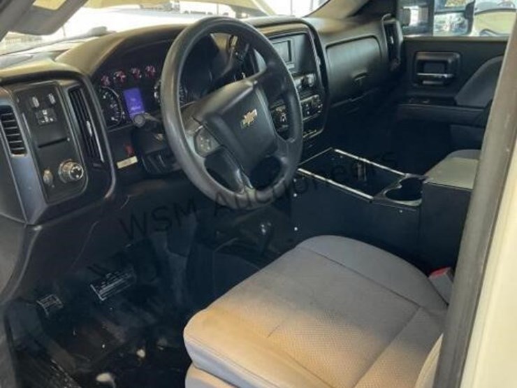 2016-chevrolet-silverado-2500-image-21