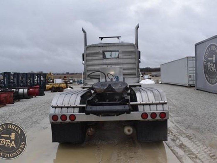 1982-kenworth-w900-image-4