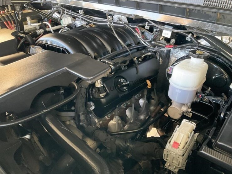 2018-chevrolet-silverado-1500-image-11