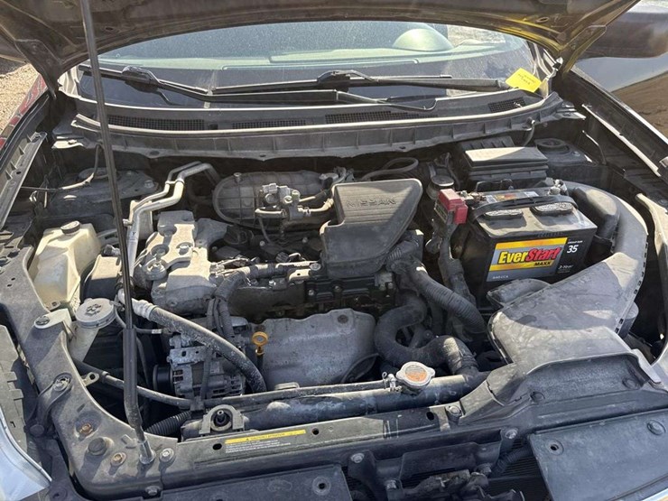 2010-nissan-rogue-image-24