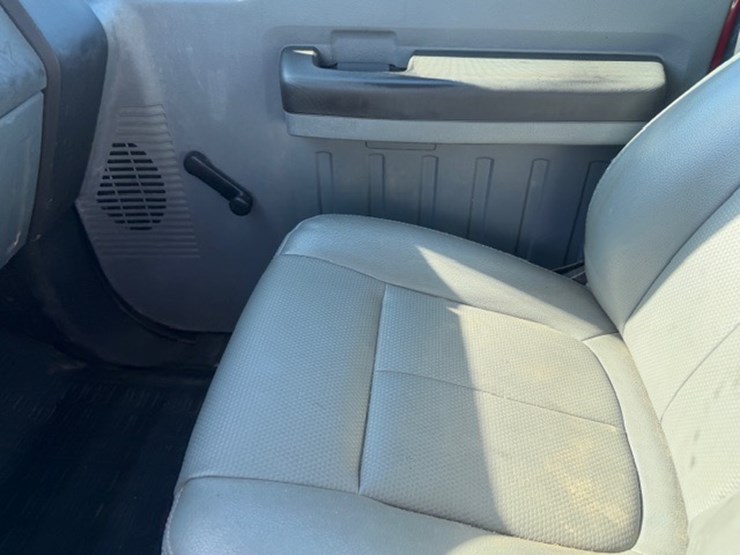 2012-ford-f250-image-28