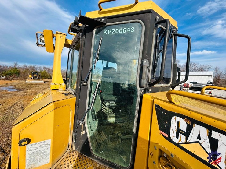 2005-caterpillar-d8t-image-88