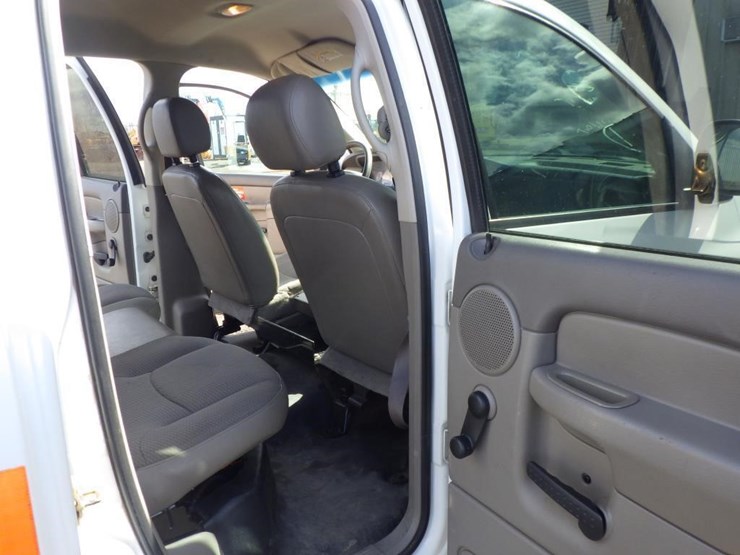 2005-dodge-ram-2500-image-8