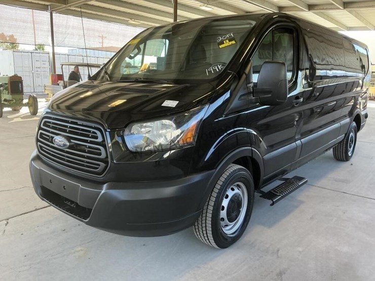 2019-ford-transit-image-4
