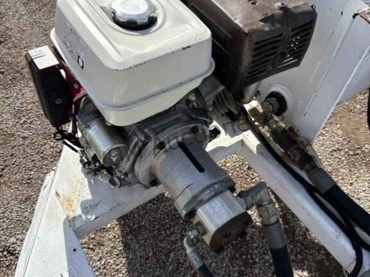 2006-utility-hl5000-reel-trailer-image-12