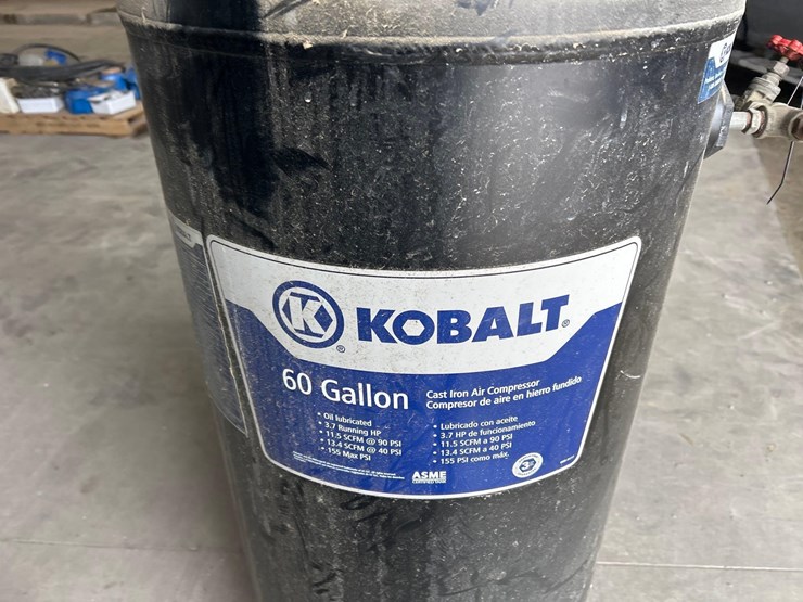 60-gal.-upright-air-compressor-image-4