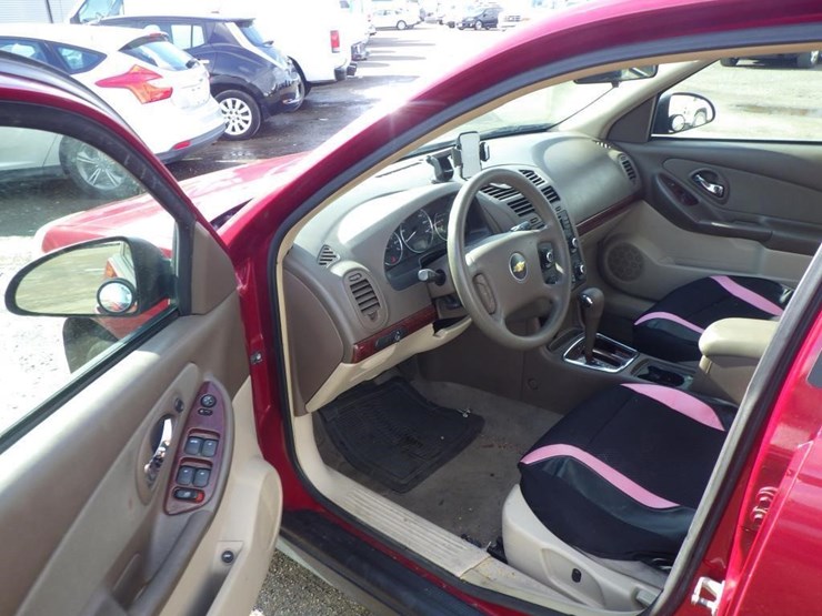 2006-chevrolet-malibu-sedan-image-5