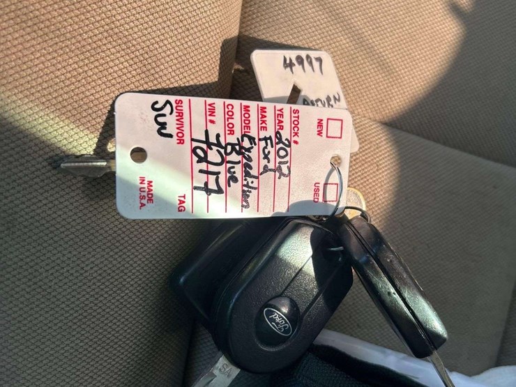 2012-ford-expedition-image-23