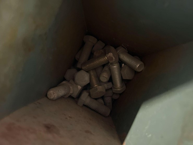 bolt-bin-w/-hardware-image-8