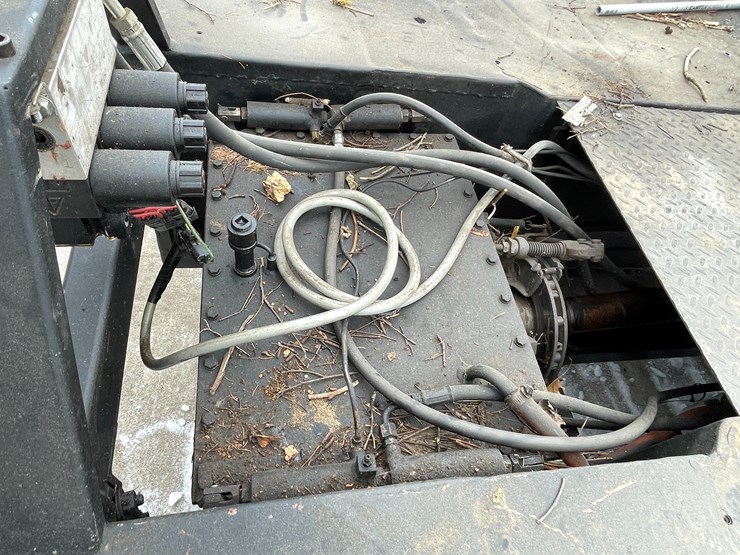 #7566-•-bombardier-snowcat-image-30