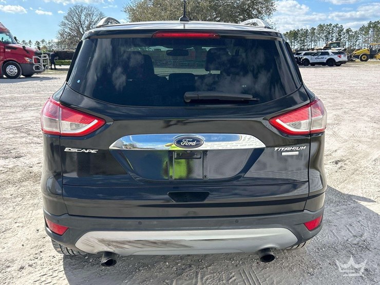 2015-ford-escape-titanium-image-28