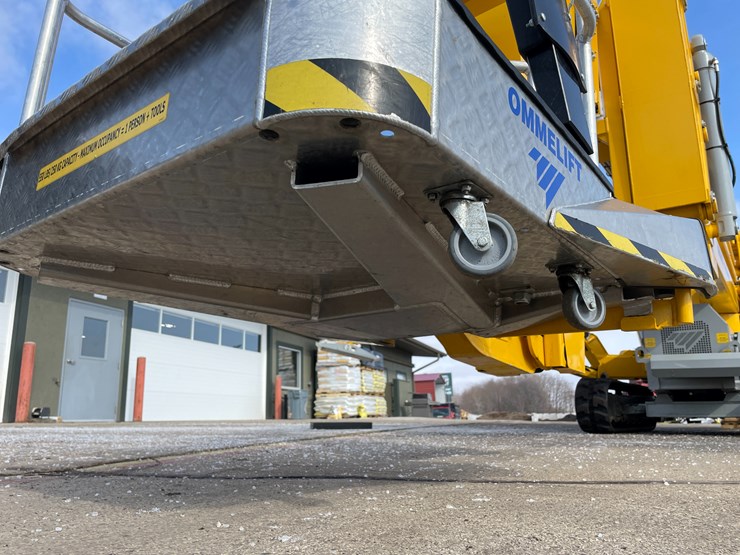 #8550-•-2023-omme-2750-rxbdj-hybrid-tracked-aerial-lift-image-24
